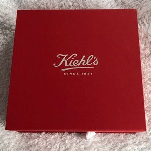 Kiel’s gift box
